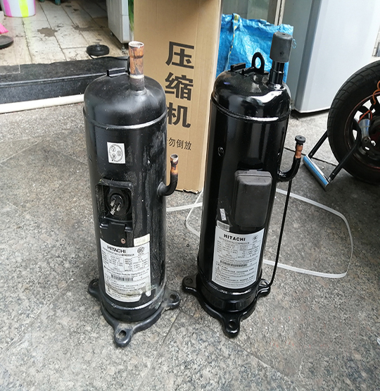 崇川中央空调压缩机的更换维修
